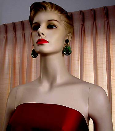 a beautiful VINTAGE COSTUME ESTATE ANTIQUE JEWELRY EARRINGS unsigned