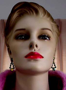 a beautiful VINTAGE COSTUME ESTATE ANTIQUE JEWELRY EARRINGS unsigned