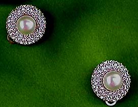 a beautiful VINTAGE COSTUME ESTATE ANTIQUE JEWELRY EARRINGS unsigned