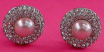 a beautiful VINTAGE COSTUME ESTATE ANTIQUE JEWELRY EARRINGS unsigned