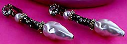 a beautiful vintage costume jewelry Juliana earrings unsigned