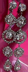 a beautiful VINTAGE COSTUME ESTATE ANTIQUE JEWELRY EARRINGS unsigned