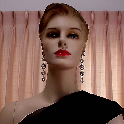 a beautiful VINTAGE COSTUME ESTATE ANTIQUE JEWELRY EARRINGS unsigned