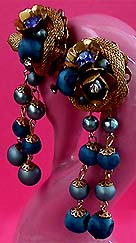 a beautiful vintage costume jewelry Juliana earrings unsigned