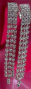 a beautiful VINTAGE COSTUME ESTATE ANTIQUE JEWELRY EARRINGS unsigned