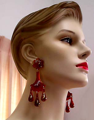 a beautiful VINTAGE COSTUME ESTATE ANTIQUE JEWELRY EARRINGS unsigned