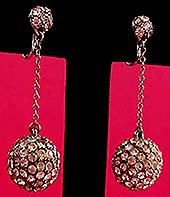 a beautiful vintage costume jewelry Juliana earrings unsigned