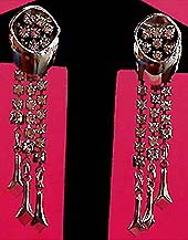 a beautiful vintage costume jewelry Juliana earrings unsigned