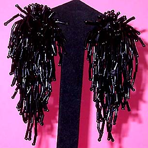 a beautiful VINTAGE COSTUME ESTATE ANTIQUE JEWELRY EARRINGS unsigned