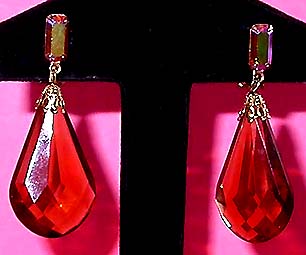 a beautiful VINTAGE COSTUME ESTATE ANTIQUE JEWELRY EARRINGS unsigned