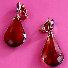 a beautiful VINTAGE COSTUME ESTATE ANTIQUE JEWELRY EARRINGS unsigned