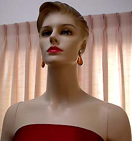 a beautiful VINTAGE COSTUME ESTATE ANTIQUE JEWELRY EARRINGS unsigned