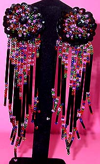 a beautiful VINTAGE COSTUME ESTATE ANTIQUE JEWELRY EARRINGS unsigned