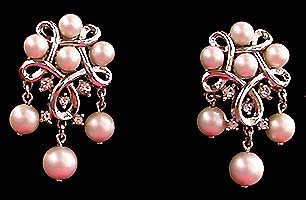 a beautiful VINTAGE COSTUME ESTATE ANTIQUE JEWELRY EARRINGS unsigned