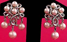 a beautiful vintage costume jewelry Juliana earrings unsigned