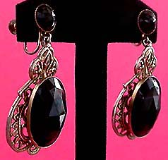 a beautiful VINTAGE COSTUME ESTATE ANTIQUE JEWELRY EARRINGS unsigned