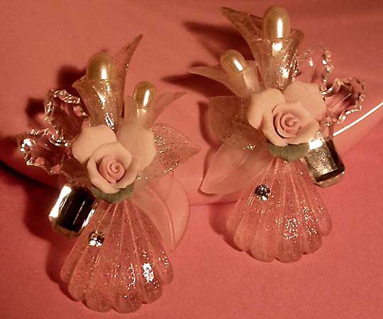 a beautiful VINTAGE COSTUME ESTATE ANTIQUE JEWELRY EARRINGS unsigned