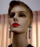 a beautiful vintage costume jewelry Hobe earrings unsigned