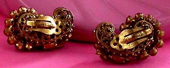 a beautiful VINTAGE COSTUME ESTATE ANTIQUE JEWELRY EARRINGS unsigned