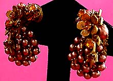 a beautiful vintage costume jewelry Juliana earrings unsigned
