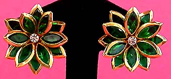 a beautiful VINTAGE COSTUME ESTATE ANTIQUE JEWELRY EARRINGS unsigned