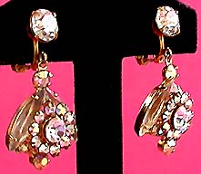 a beautiful VINTAGE COSTUME ESTATE ANTIQUE JEWELRY EARRINGS unsigned
