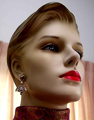 a beautiful VINTAGE COSTUME ESTATE ANTIQUE JEWELRY EARRINGS unsigned