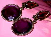 a beautiful VINTAGE COSTUME ESTATE ANTIQUE JEWELRY EARRINGS unsigned
