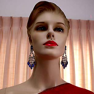a beautiful VINTAGE COSTUME ESTATE ANTIQUE JEWELRY EARRINGS unsigned