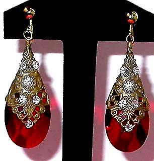 a beautiful VINTAGE COSTUME ESTATE ANTIQUE JEWELRY EARRINGS unsigned
