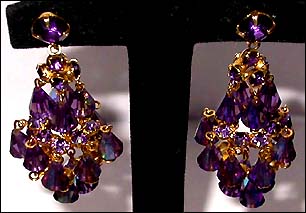a beautiful VINTAGE COSTUME ESTATE ANTIQUE JEWELRY EARRINGS unsigned