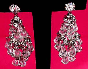 a beautiful VINTAGE COSTUME ESTATE ANTIQUE JEWELRY EARRINGS unsigned