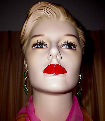a beautiful VINTAGE COSTUME ESTATE ANTIQUE JEWELRY EARRINGS unsigned