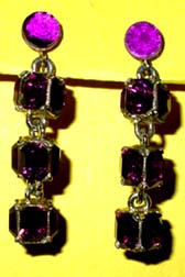 a beautiful VINTAGE COSTUME ESTATE ANTIQUE JEWELRY EARRINGS unsigned