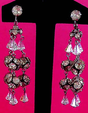 a beautiful VINTAGE COSTUME ESTATE ANTIQUE JEWELRY EARRINGS unsigned