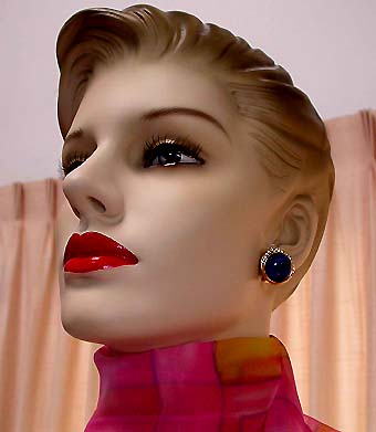 a beautiful VINTAGE COSTUME ESTATE ANTIQUE JEWELRY EARRINGS unsigned