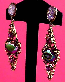 a beautiful VINTAGE COSTUME ESTATE ANTIQUE JEWELRY EARRINGS unsigned
