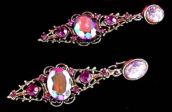 a beautiful VINTAGE COSTUME ESTATE ANTIQUE JEWELRY EARRINGS unsigned