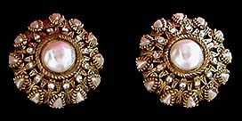 a beautiful VINTAGE COSTUME ESTATE ANTIQUE JEWELRY EARRINGS unsigned