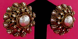 a beautiful VINTAGE COSTUME ESTATE ANTIQUE JEWELRY EARRINGS unsigned