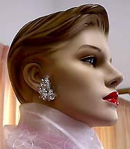 a beautiful vintage costume jewelry Juliana earrings unsigned