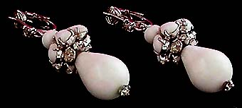 a beautiful VINTAGE COSTUME ESTATE ANTIQUE JEWELRY EARRINGS unsigned