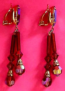 a beautiful VINTAGE COSTUME ESTATE ANTIQUE JEWELRY EARRINGS unsigned