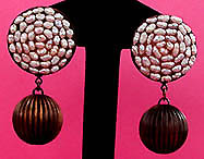 a beautiful vintage costume jewelry Juliana earrings unsigned