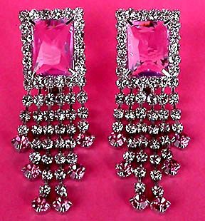a beautiful VINTAGE COSTUME ESTATE ANTIQUE JEWELRY EARRINGS unsigned