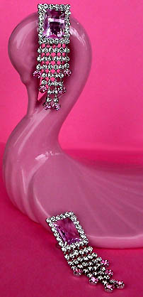 a beautiful VINTAGE COSTUME ESTATE ANTIQUE JEWELRY EARRINGS unsigned