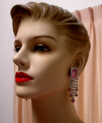a beautiful VINTAGE COSTUME ESTATE ANTIQUE JEWELRY EARRINGS unsigned