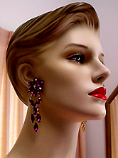 a beautiful VINTAGE COSTUME ESTATE ANTIQUE JEWELRY EARRINGS unsigned