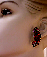 a beautiful vintage costume jewelry Juliana earrings unsigned