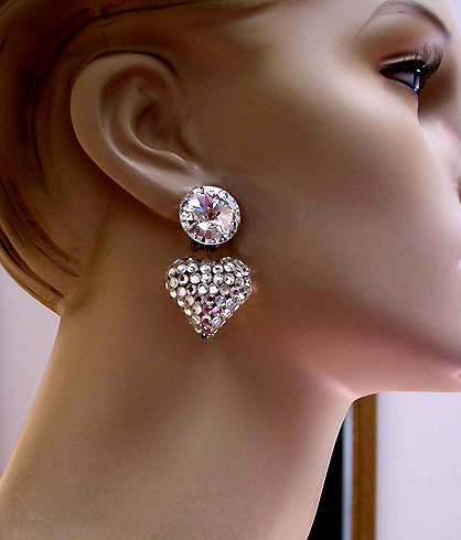 a beautiful VINTAGE COSTUME ESTATE ANTIQUE JEWELRY EARRINGS unsigned